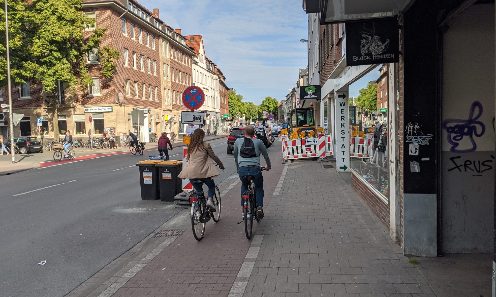 Falschparker auf Rad- und Fußwegen: ADFC, Stadt und Polizei